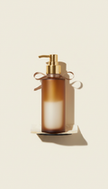 Wig care serum with silk proteins